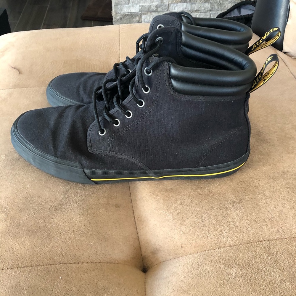 Dr martens mini boots